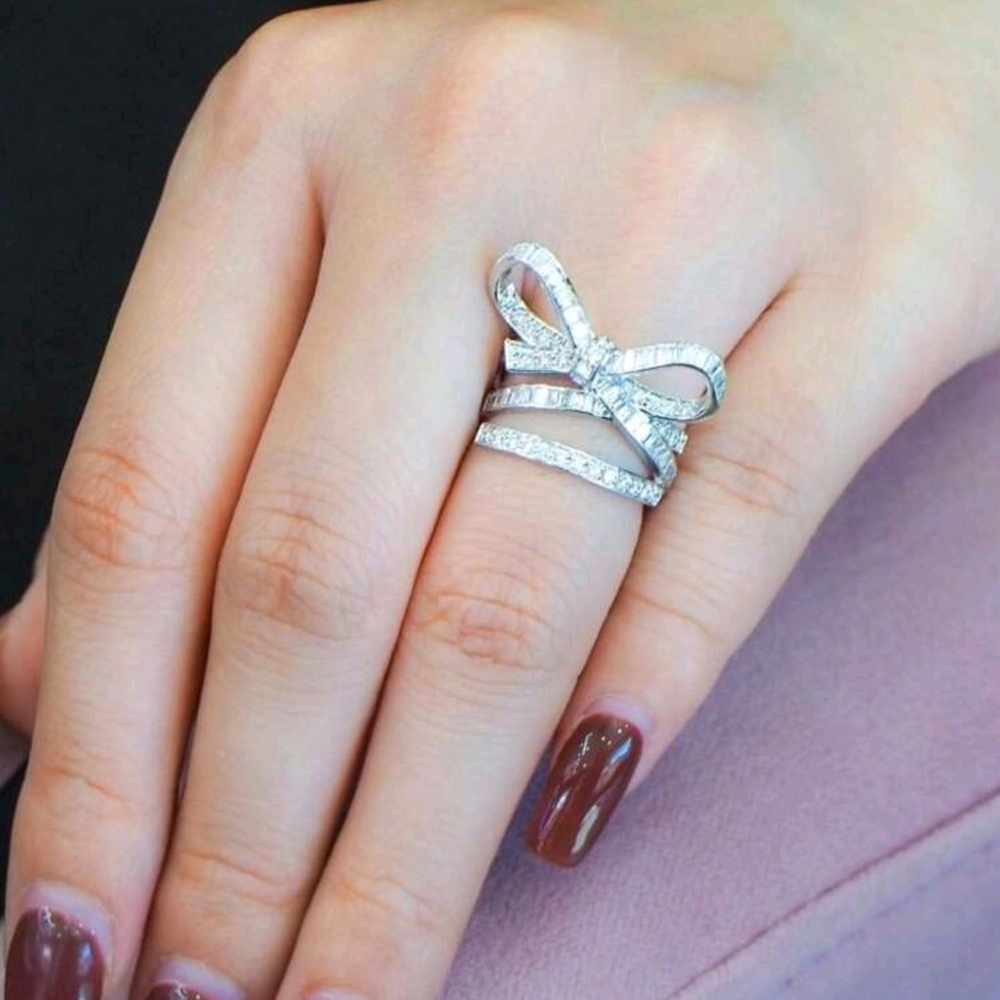 Elegant Silver Bow Ring